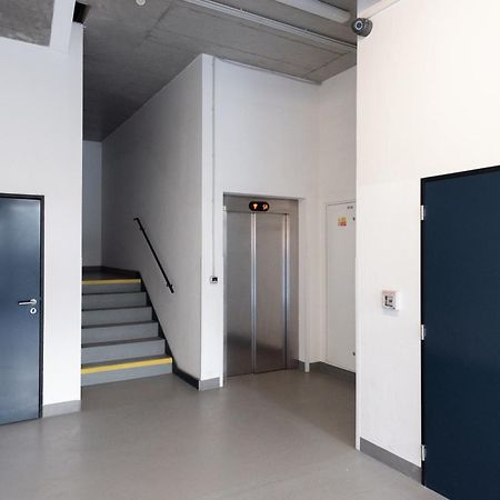 Spacious Apartments Near Karlin Square Praga Exterior foto