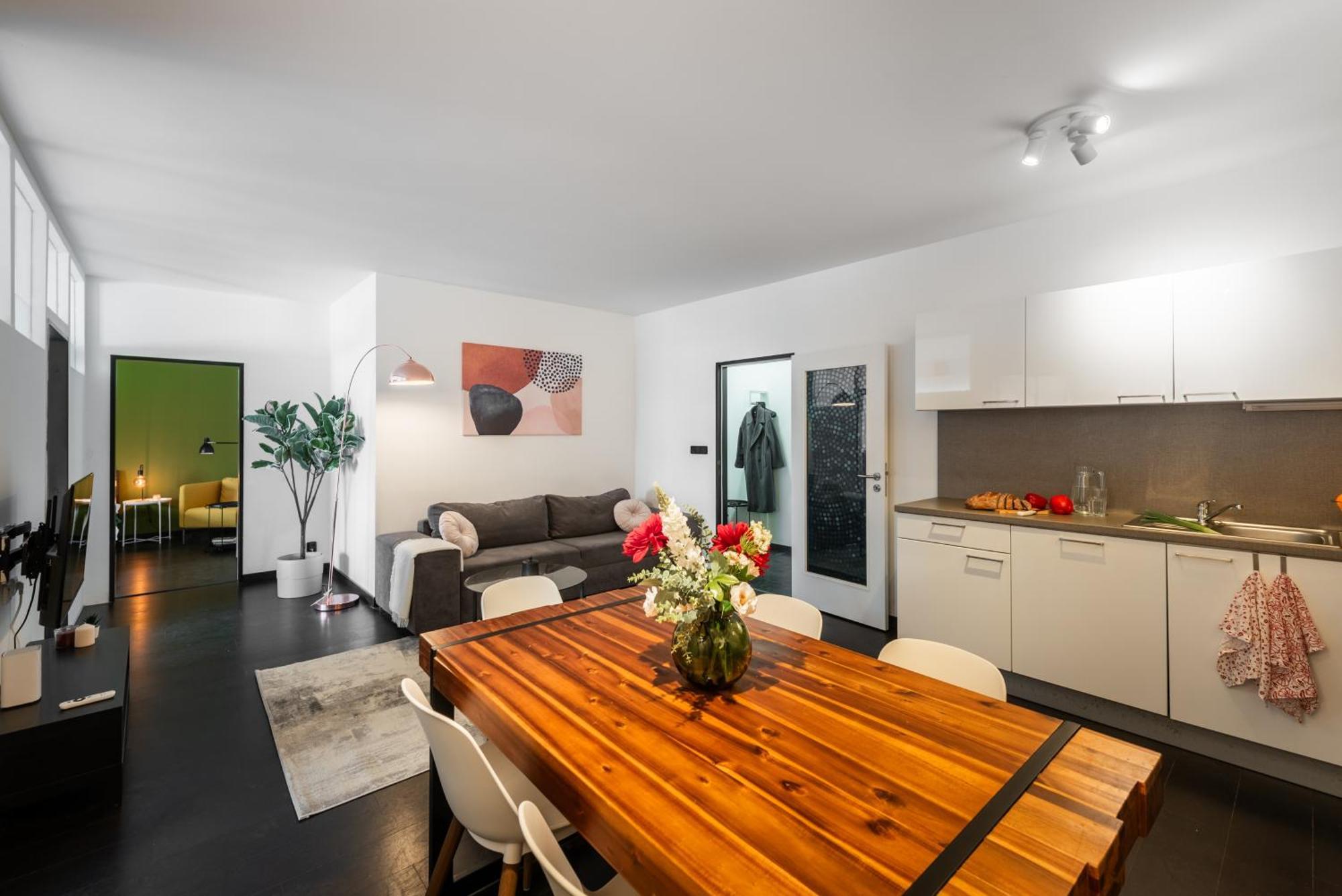 Spacious Apartments Near Karlin Square Praga Exterior foto