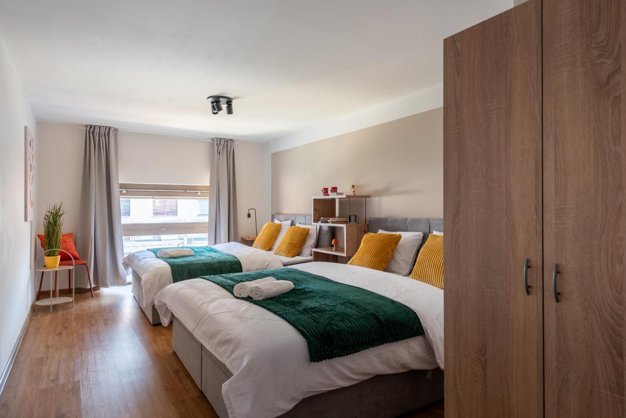 Spacious Apartments Near Karlin Square Praga Exterior foto
