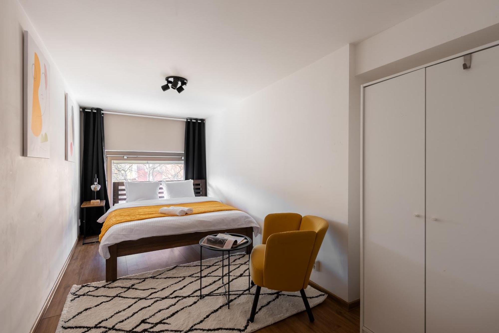 Spacious Apartments Near Karlin Square Praga Exterior foto