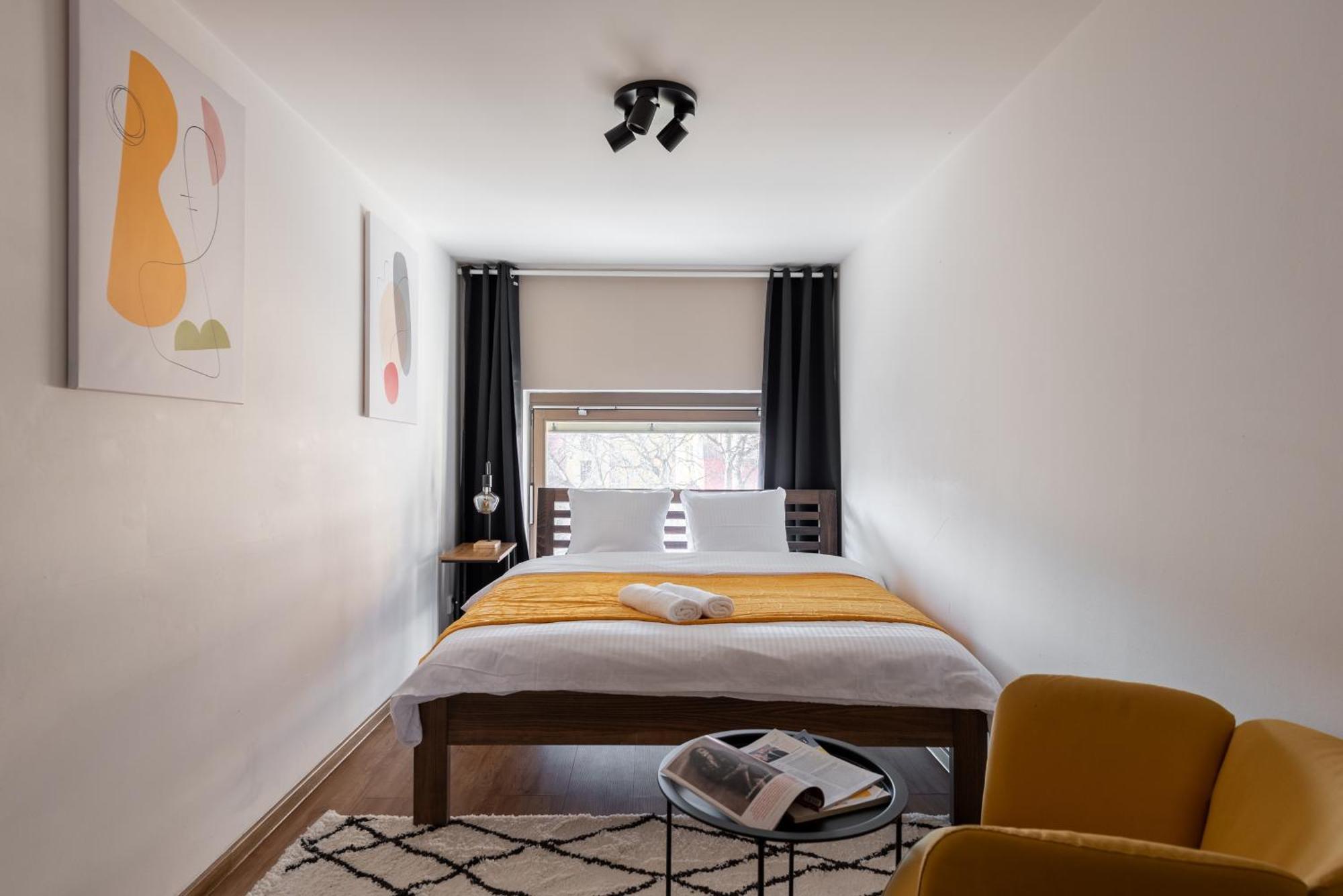 Spacious Apartments Near Karlin Square Praga Exterior foto