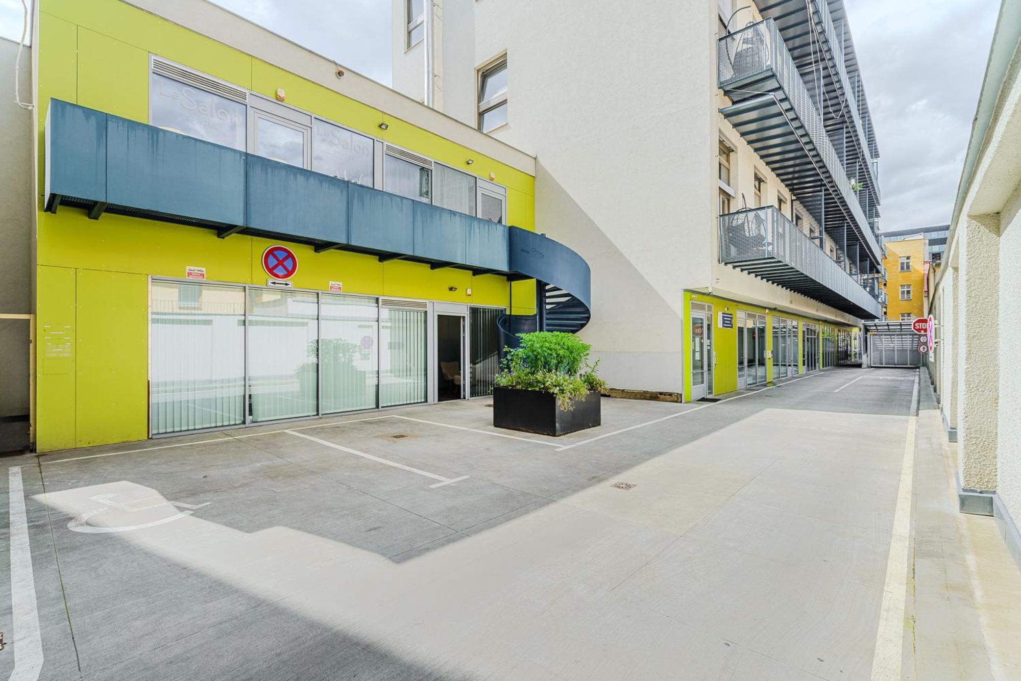 Spacious Apartments Near Karlin Square Praga Exterior foto